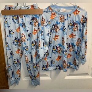 Matching Bluey pajamas outfit 4T